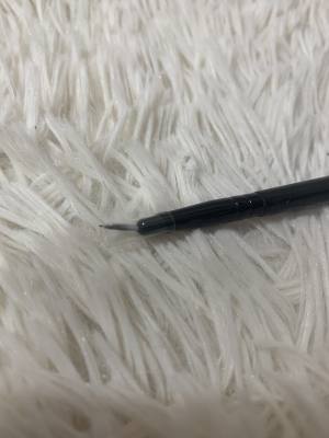 1 punta de pincel fina